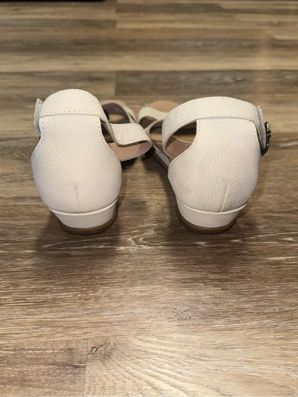Dansko Astrid Nubuck Womens Low Wedge - Picture 10 of 10